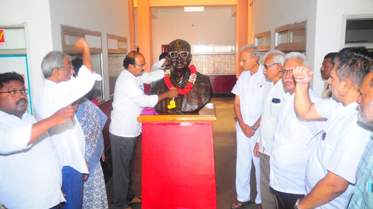 Fight against ‘corporate-fascist’ forces will be a real tribute to  Sundarayya, says CPI(M) leader