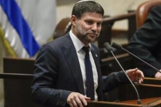 Israel extends cooperation between Israeli and Palestinian banks, official says