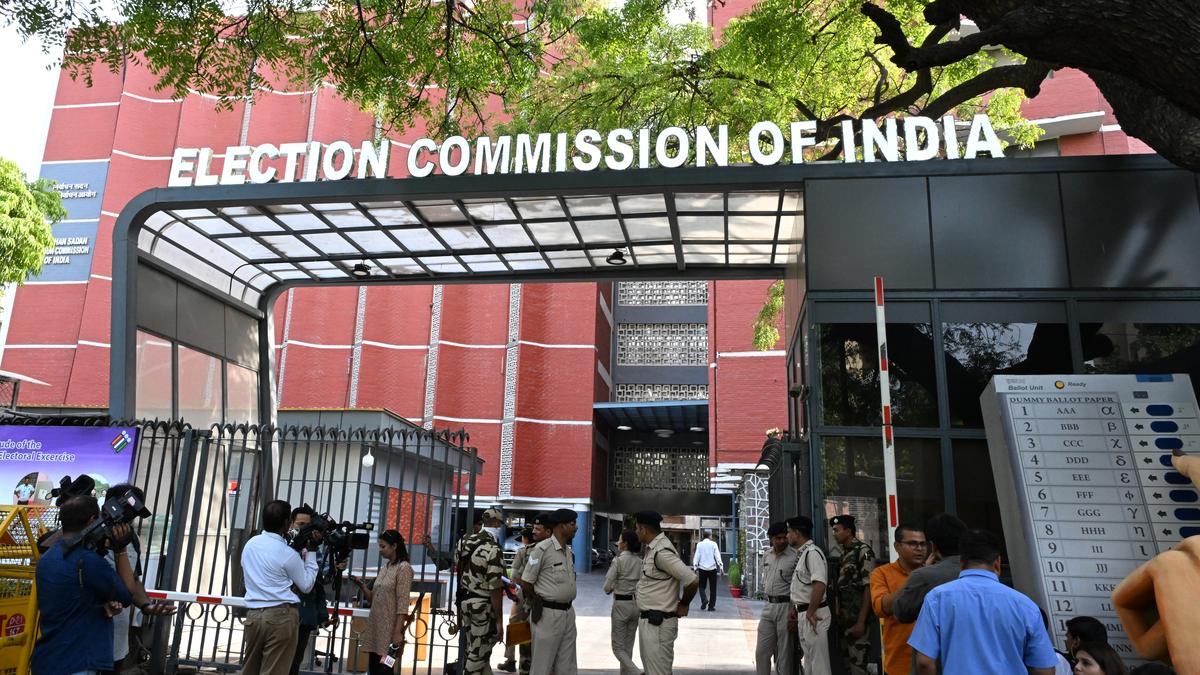 Lok Sabha elections Day before vote counting, EC to hold press