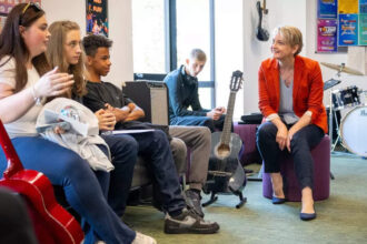 UK government, for first time, plans to treat extreme misogyny as terrorism