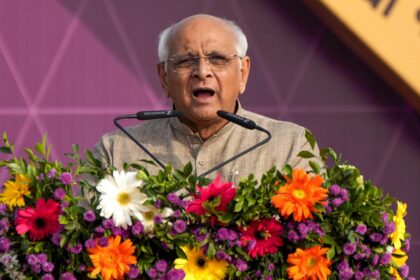 Gujarat CM Bhupendra Patel sanctions ₹381.16 crore for developing road connecting Vadodara to Statue of Unity Gujarat CM Bhupendra Patel sanctions ₹381.16 crore for developing road connecting Vadodara to Statue of Unity