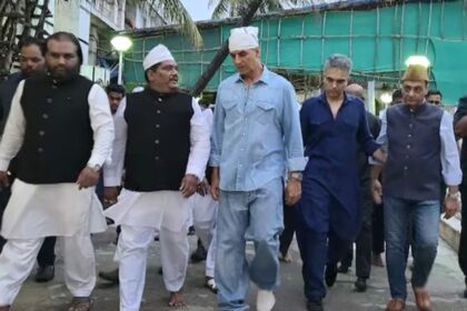Akshay Kumar donates Rs. 1.21 crore for Haji Ali Dargah renovation ahead of Khel Khel Mein release : Bollywood News