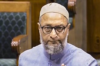 Proposed amendments to Waqf Act are intended to rob Muslims of Waqf Properties, violation of freedom of religion: Owaisi