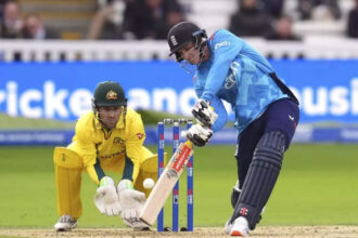 England 70/2 in 8.4 Overs | England vs Australia 5th ODI Live Cricket Score