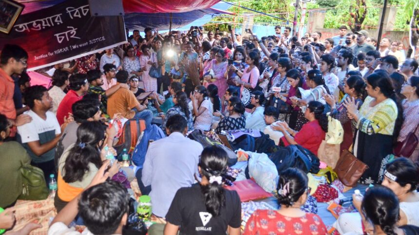 R.G. Kar issue: Junior docs continue sit-in outside health department office amid rain