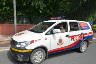Four men open fire outside Delhi night club, one held Four men open fire outside Delhi night club, one held