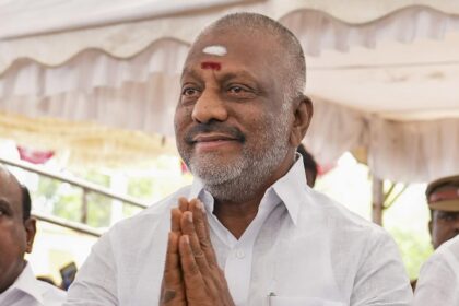 Panneerselvam condemns FIR against former Minister R. Vaithilingam