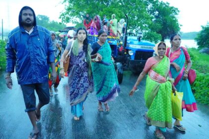 56 passengers of TGSRTC bus rescued in Warangal district 