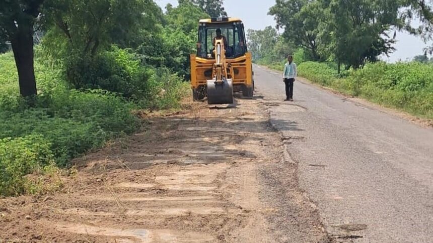 Road repair, filling of potholes begins in Kalaburagi