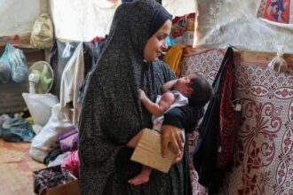 ‘Wouldn’t have given birth’: Gaza mother struggles to provide for newborns amid conflict