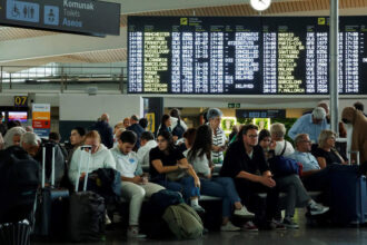 Newark Airport Delay: Hurricane Milton impact: New York airport faces delay due to equipment issues Newark Airport Delay: Hurricane Milton impact: New York airport faces delay due to equipment issues