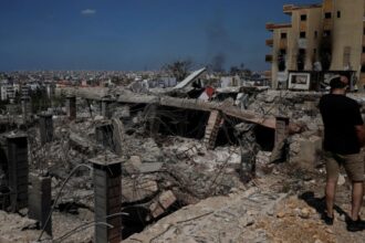 Israel army warns south Lebanon residents ‘not to return to homes’ Israel army warns south Lebanon residents ‘not to return to homes’
