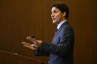 ‘4 more ministers of Trudeau cabinet planning departures’