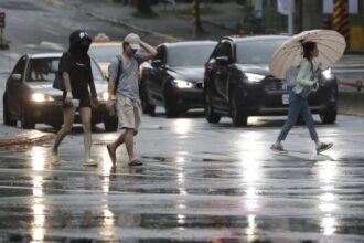 Typhoon Kong-Rey: Taiwan on high alert: Typhoon Kong-rey prompts shutdowns and evacuations across island Typhoon Kong-Rey: Taiwan on high alert: Typhoon Kong-rey prompts shutdowns and evacuations across island