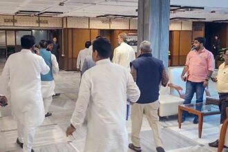 Opposition members walk out of Waqf panel meet