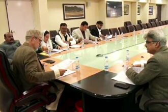 J&K cabinet passes Statehood resolution in first meeting