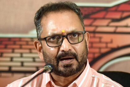 Kerala HC stays further proceedings on discharge of BJP State president in Manjeswaram poll bribery case