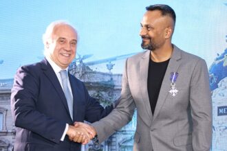 Ankur Garg awarded Spanish Knighthood for promoting Spain through Tu Jhoothi Main Makkaar : Bollywood News