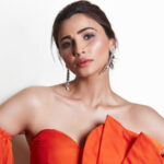 Daisy Shah to make OTT debut with Hungama’s thrilling web series Red Room : Bollywood News