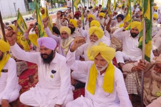 Punjab BJP delegation meets Governor, submits memo blaming AAP govt for ‘tardy’ paddy lifting