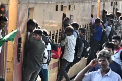 Advance reservation period for railway tickets reduced from 120 to 60 days