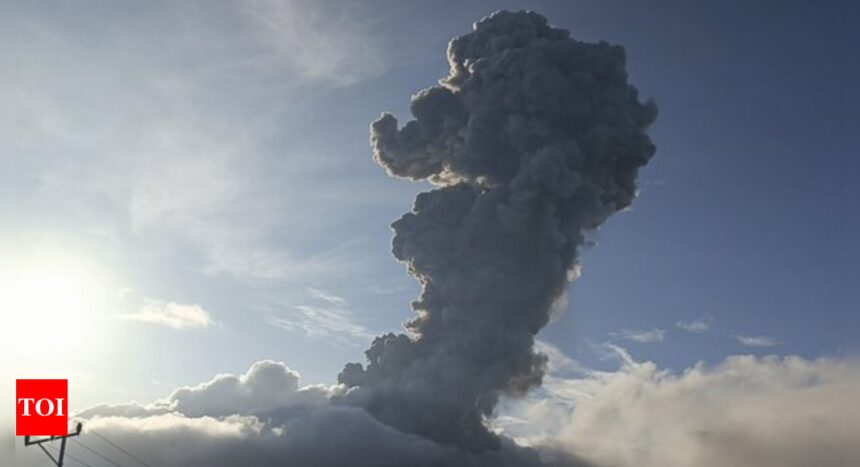 Mount Lewotobi Laki-Laki: Indonesia’s Mount Laki-laki erupts again, spewing ash 8,000 meters high