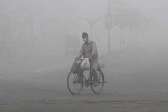 Air pollution soars in Pakistan as Lahore battles smog; Multan’s AQI remains over 1,900