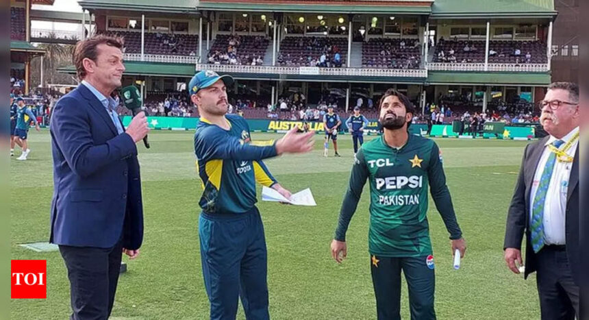 Australia 55/2 in 4.4 Overs | Australia vs Pakistan, 2nd T20I Live Score: Australia opt to bat against Pakistan