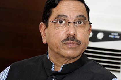 Waqf issue: Union Minister Pralhad Joshi against idea of multiple protests by different groups of BJP leaders