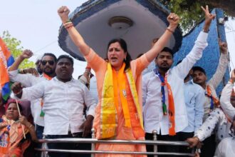 Maharashtra Assembly election: Chairs thrown, slogans raised against Navneet Rana at campaign rally; case booked