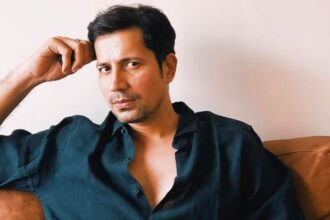 Sumeet Vyas SLAMS Sony Electronics over faulty Bravia TV after multiple repairs; calls it “absolute breach of trust” : Bollywood News