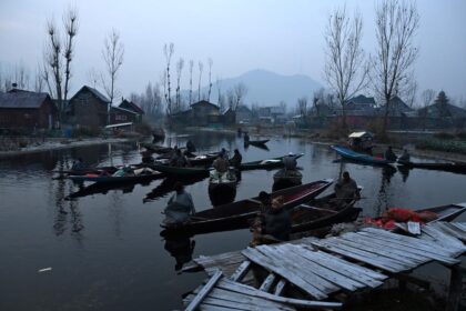 Cold wave conditions intensify in Kashmir; Srinagar records minus 5.3 degrees C