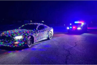 Christmas lights on cars: Is it legal in US? Police stop Ford Mustang driver in Wyoming