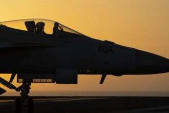 US Navy warship shoots down 2 fighter jet pilots in ‘friendly fire’ during Red Sea operations against Houthis