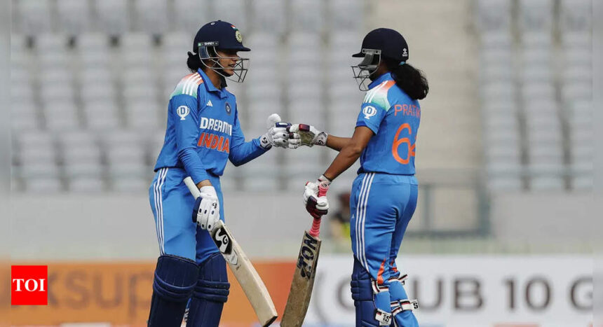 India Women 92/0 in 14.1 Overs | India Women vs West Indies Women 2nd ODI live