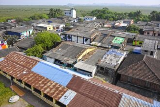 Verbal assurance given for rehabilitation of Sheva Koliwada transit camp 