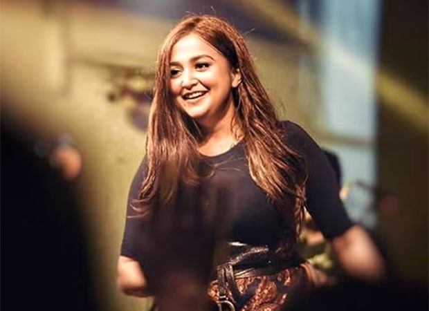 Monali Thakur abruptly ends Varanasi concert; slams organisers for mismanagement, calls them “unethical and irresponsible” : Bollywood News