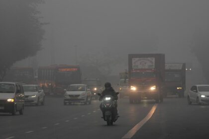 Delhi’s minimum temperature 4.9° Celsius; air quality remains ‘poor’