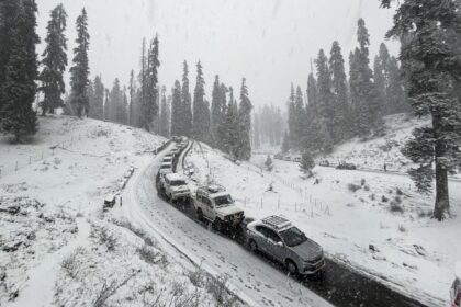 Kashmir reels under intense cold conditions; Srinagar experiences coldest night