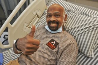 Vinod Kambli develops fever in hospital, condition stable; MP Shrikant Shinde pledges Rs 5 lakh aid