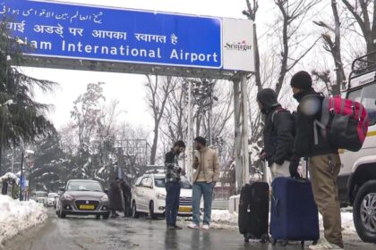 Flight services resume at Srinagar airport following season’s 1st major snowfall