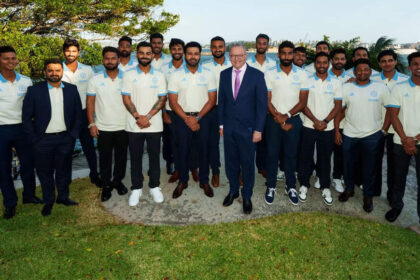 India and Australia teams meet PM Anthony Albanese ahead of Sydney Test |