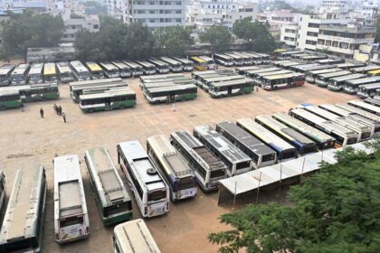 Free bus ride for women in A.P.: government will have to walk a tightrope