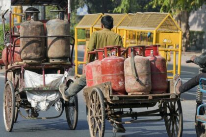 Jet fuel price cut by 1.5%, commercial LPG rates down ₹14.5 per cylinder
